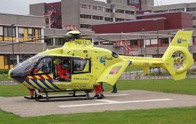 Traumahelikopter PH-ULP vliegt voor het laatst naar Duitsland... 