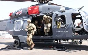 Brits NMH-project, 44 medium helikopters, verder vertraagd