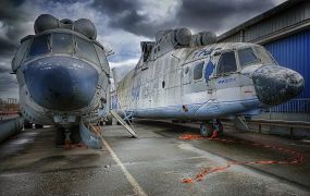 Knappe reportage van twee maxi-helikopters Mi-26 in Antwerpen