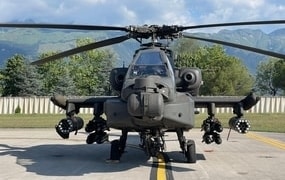 Nederlandse legerhelikopters in Aviano (Italie)